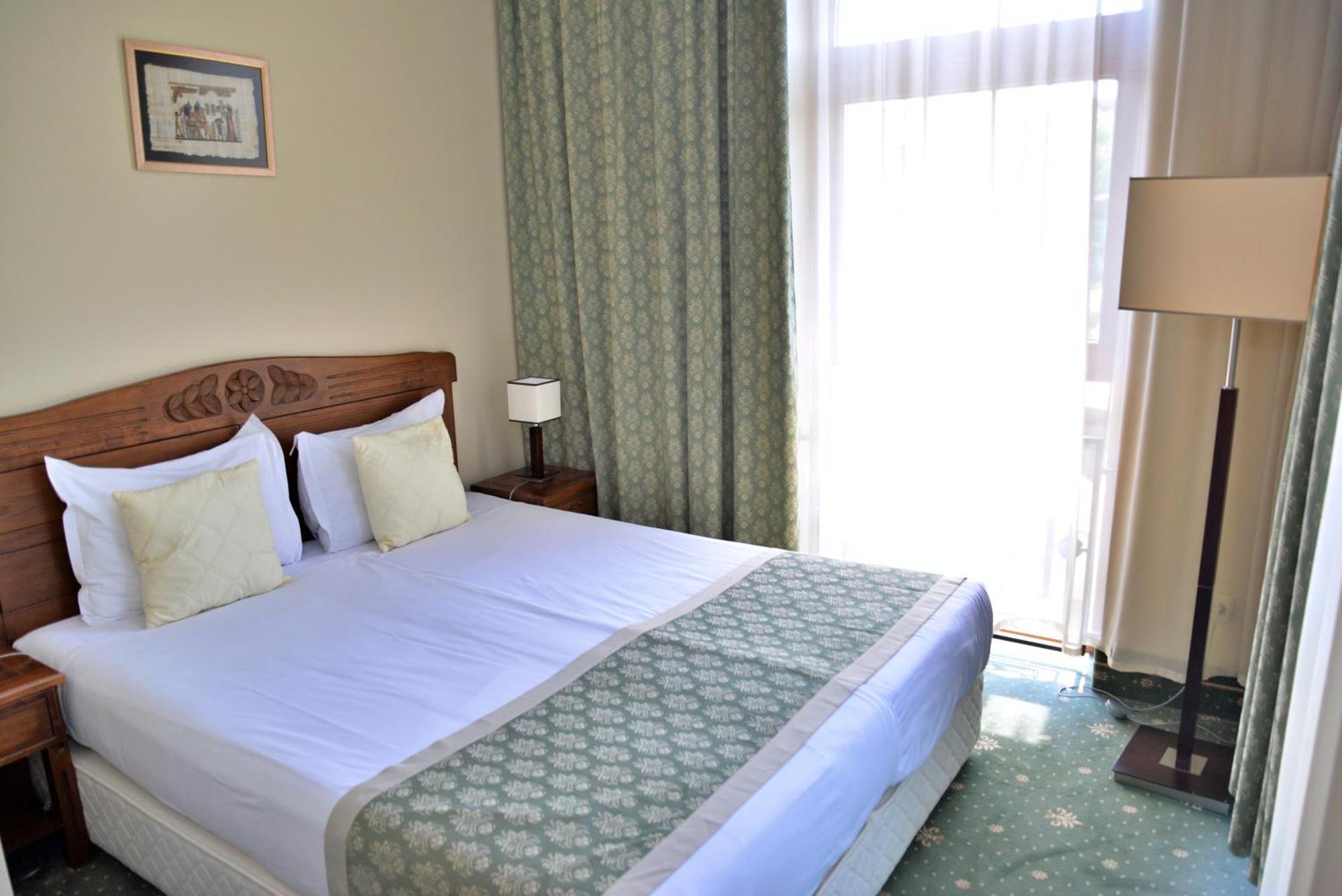 Retro Hotel Хасково Номер фото