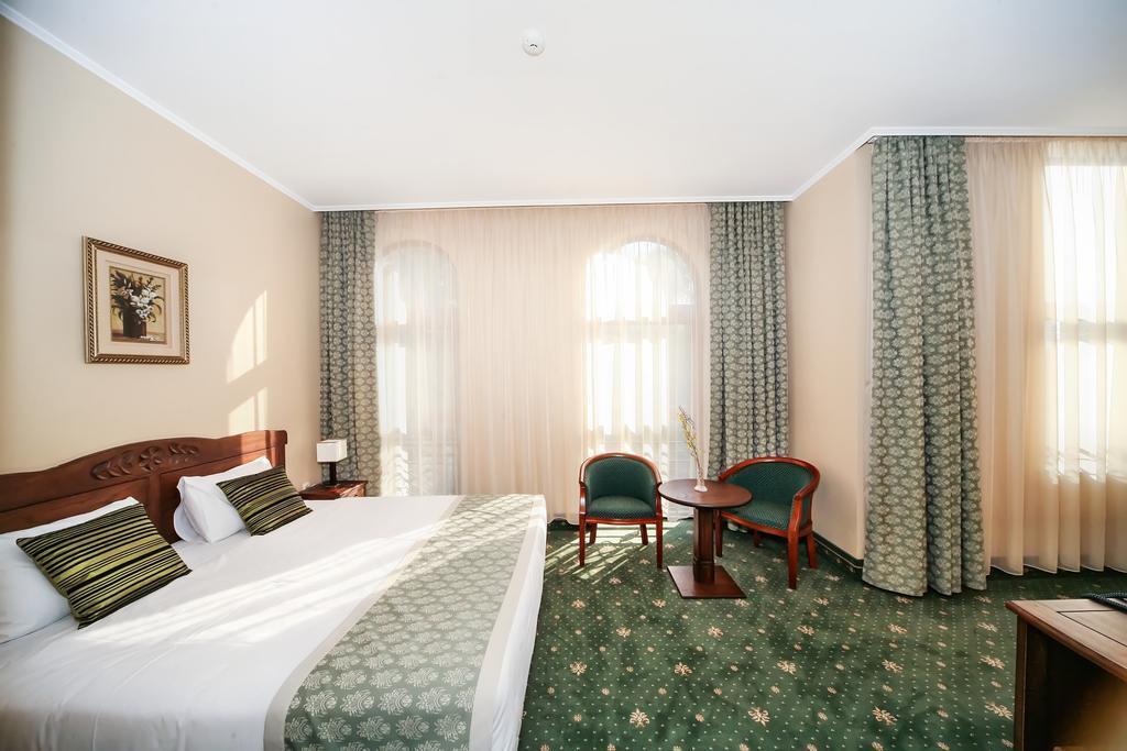 Retro Hotel Хасково Номер фото